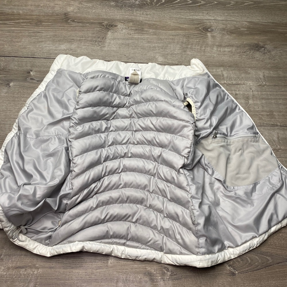 Patagonia Vest Down Sweater Women M White Puffer Goose Down 84627 FA13 - Picture 9 of 9